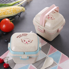 lunch box with spoon